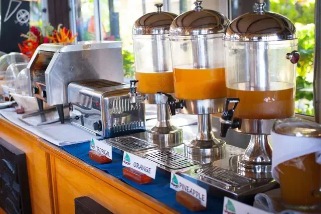 Breakfast service